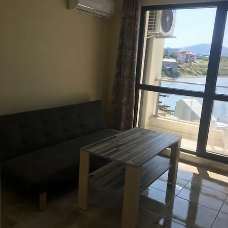 Paradise מלון צרבו